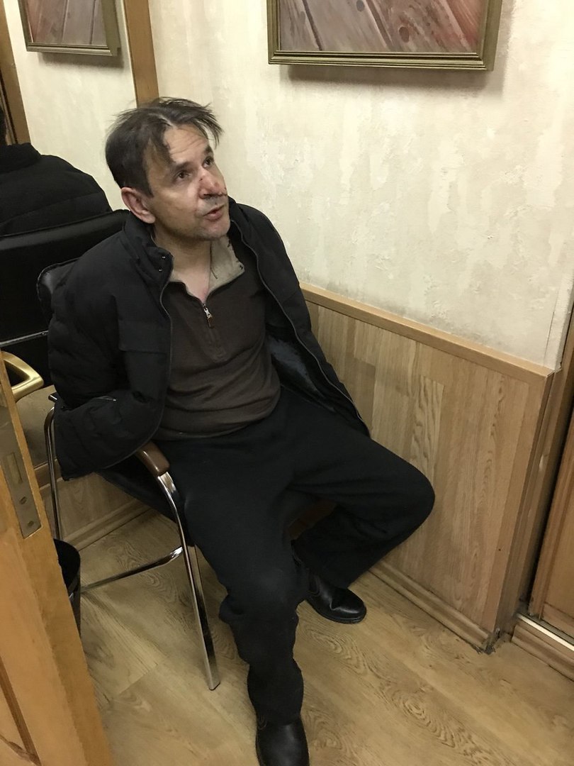 Ведущую "Эхо Москвы" ранили в офисе радиостанции 