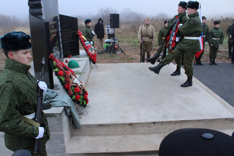 В Киришах установили памятник ленинградским саперам с ошибкой в слове‍