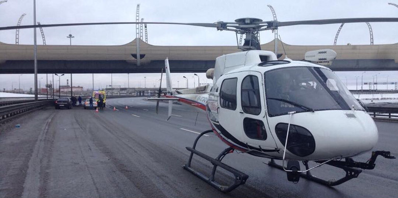 В утреннем ДТП на КАД на вертолете эвакуировали 71-летнюю пострадавшую