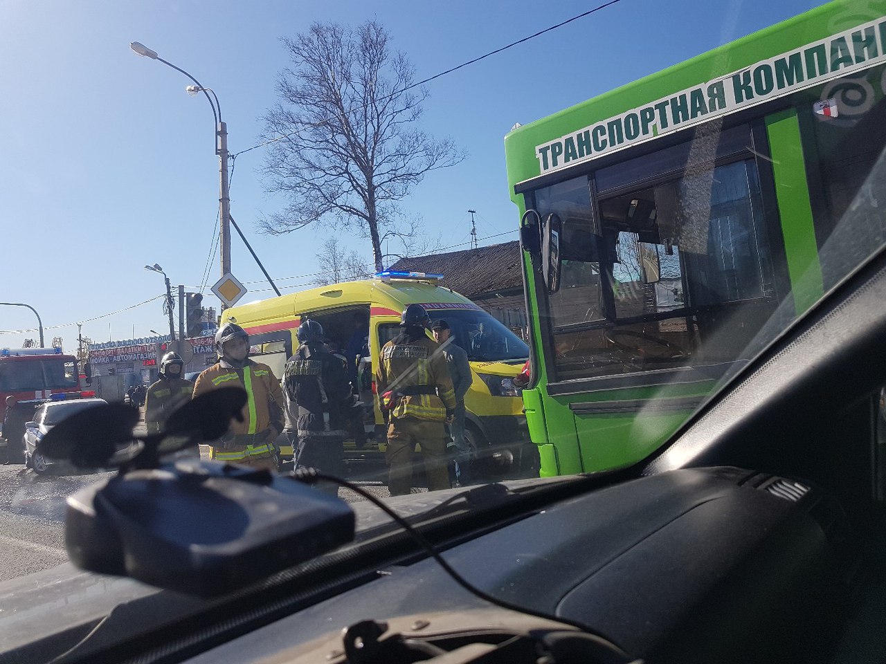 Подробности ДТП с автобусом и фурой на Выборгском шоссе: женщина получила травмы
