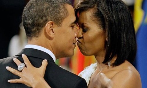 Барака Обаму назвали геем