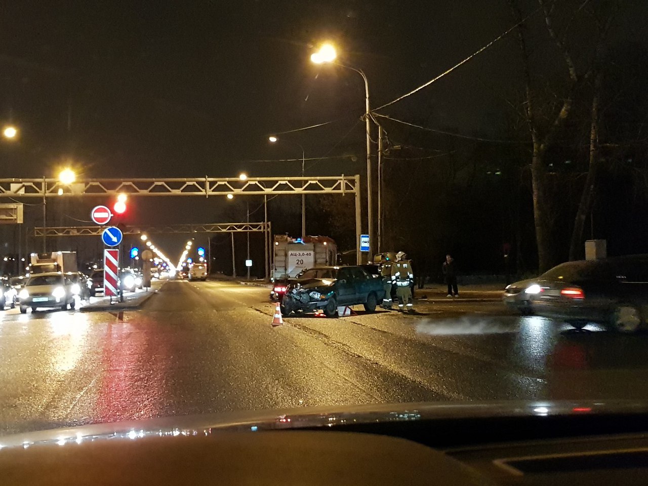 Видео: на Петергофском шоссе возле 